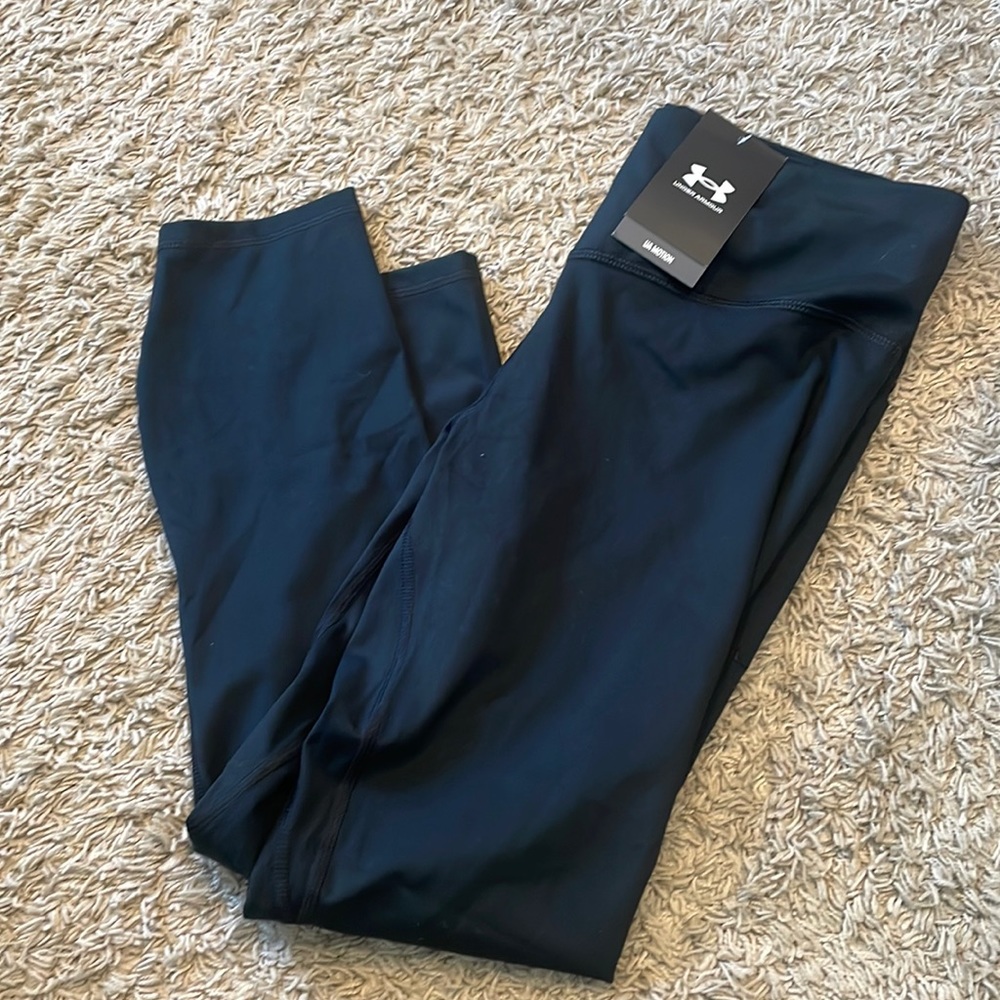 NWT Womens Under Armour Large Fitted Ankle Leggings